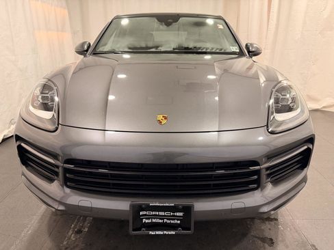 Used 2023 Porsche Cayenne Coupe image 6