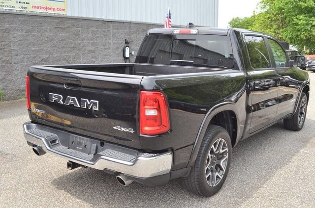 Used 2025 RAM 1500 Laramie AWD/4WD image 8