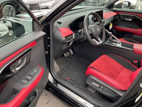 Certified 2025 Acura ADX A-Spec image 9