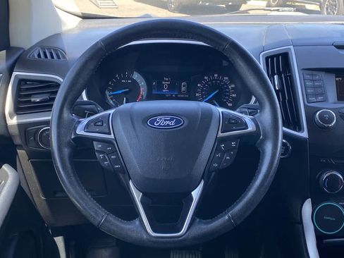 Used 2018 Ford Edge SEL AWD/4WD image 14