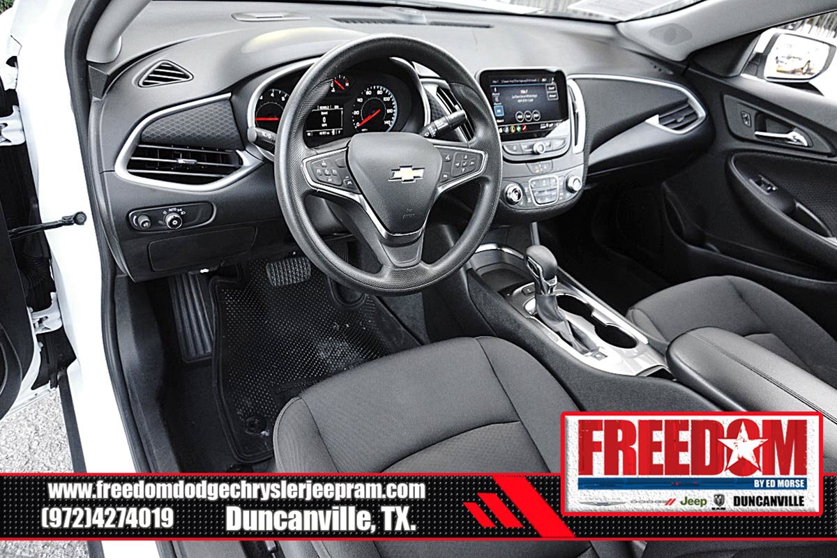 Used 2025 Chevrolet Malibu LT FWD image 10