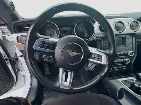 Used 2023 Ford Mustang GT RWD image 10