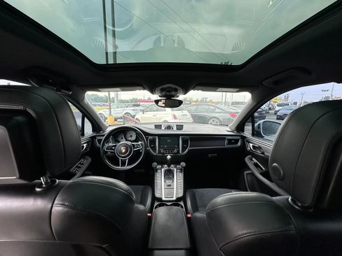 Used 2017 Porsche Macan GTS AWD/4WD image 11