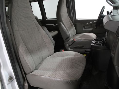 Used 2020 Chevrolet Express 2500 LS w/ Driver Convenience Package image 12