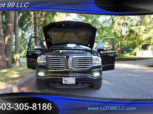 Used 2017 Lincoln Navigator Select AWD/4WD image 30