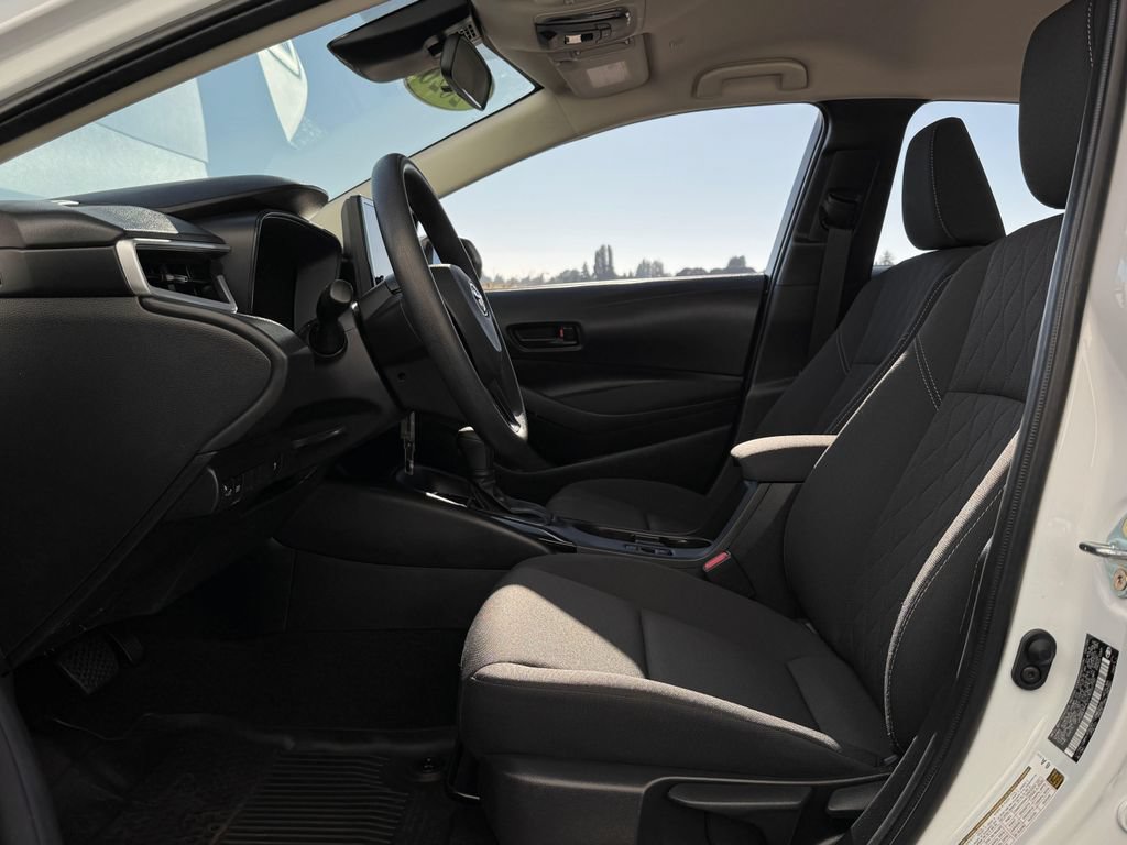 Certified 2026 Toyota Corolla LE AWD/4WD image 9