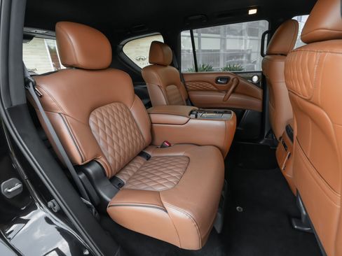 Used 2024 INFINITI QX80 Sensory image 37