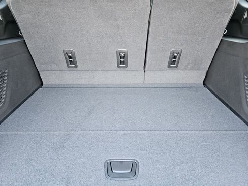 New 2026 Chevrolet Suburban LT w/ Comfort Package image 35