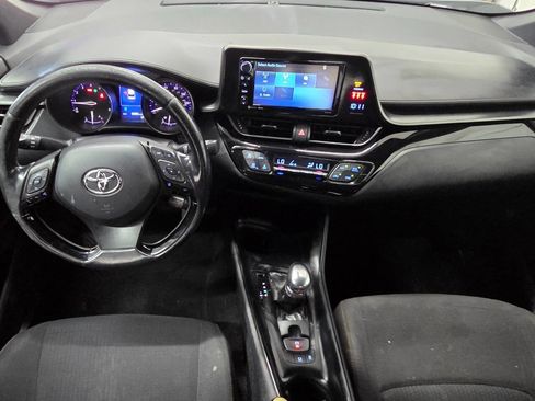 Used 2018 Toyota C-HR XLE image 25