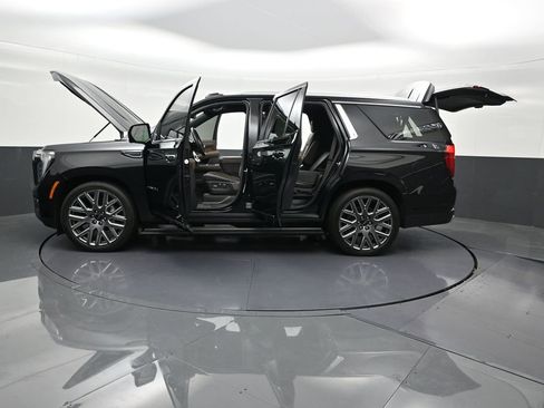 Used 2025 GMC Yukon Denali Ultimate image 34