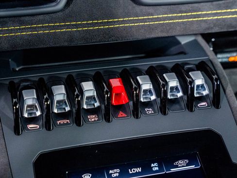 Used 2024 Lamborghini Huracan Sterrato image 45