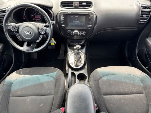 Used 2019 Kia Soul + FWD image 18