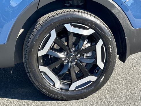 Used 2025 Kia Telluride S AWD/4WD image 28