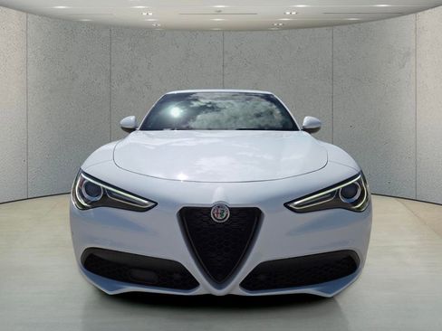 Used 2023 Alfa Romeo Stelvio Sprint RWD image 8
