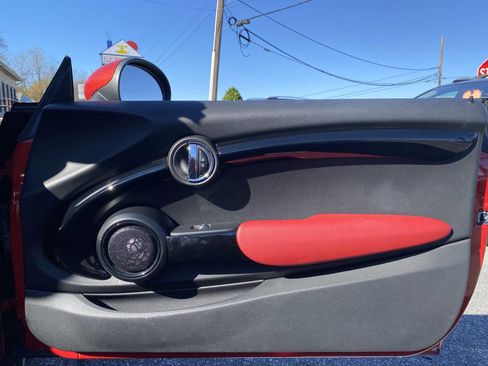 Used 2016 MINI Cooper S image 23