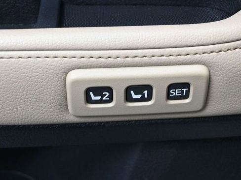 Used 2015 Toyota 4Runner Limited AWD/4WD image 12