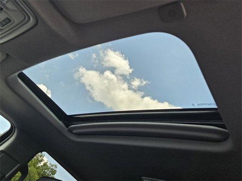 New 2025 GMC Sierra 2500 Denali w/ Denali Reserve Package image 17