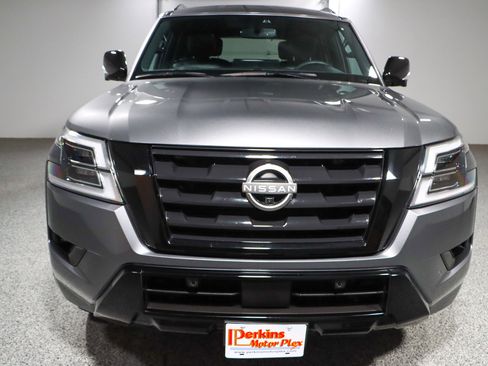 Used 2024 Nissan Armada SL w/ Midnight Edition Package image 4