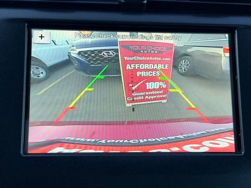 Used 2017 Ford Fusion SE w/ Equipment Group 201A FWD image 42