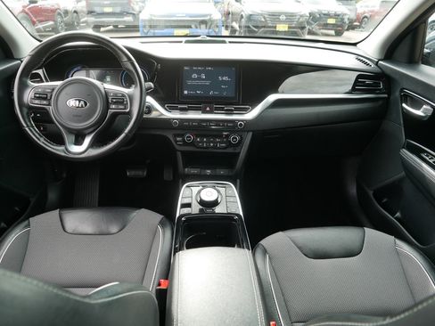 Certified 2021 Kia Niro EX w/ Cold Weather Package FWD image 10