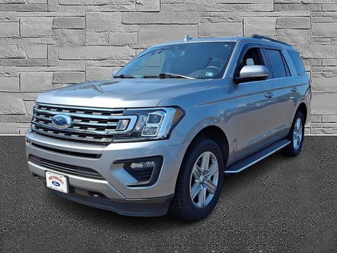 Certified 2020 Ford Expedition XLT w/ Equipment Group 202A AWD/4WD image 4