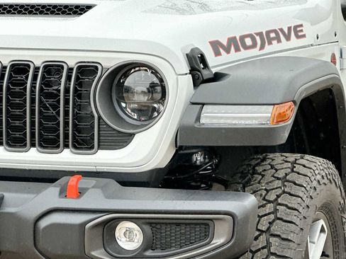 New 2026 Jeep Gladiator Mojave image 16