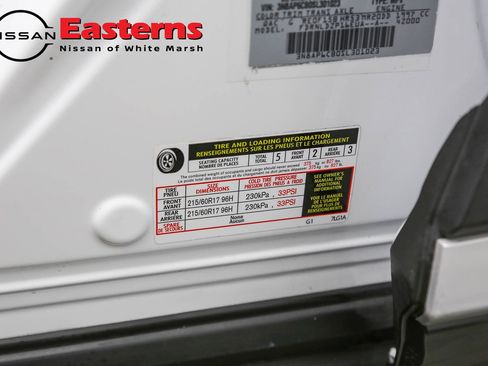 Used 2025 Nissan Kicks SV image 33