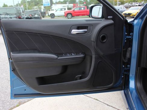 Used 2022 Dodge Charger GT w/ Blacktop Package image 10