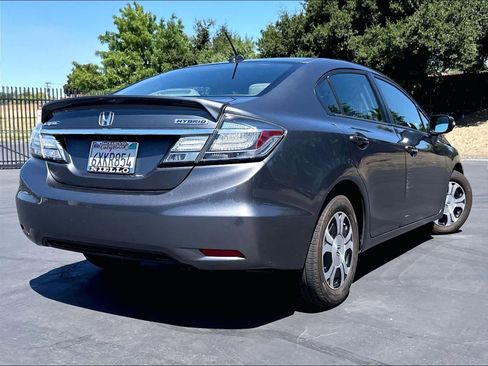 Used 2013 Honda Civic Hybrid Sedan image 2