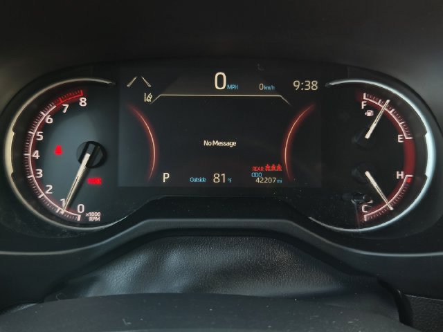 Used 2025 Toyota RAV4 LE AWD/4WD image 13