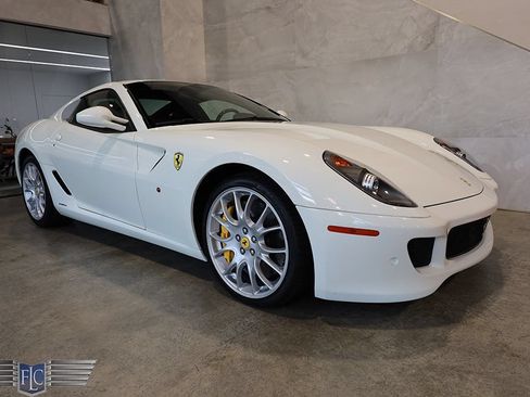 Used 2011 Ferrari 599 GTB Fiorano RWD image 47