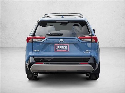 Used 2022 Toyota RAV4 SE w/ Convenience Package AWD/4WD image 7