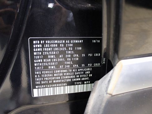 Used 2017 Volkswagen Tiguan Wolfsburg Edition image 27