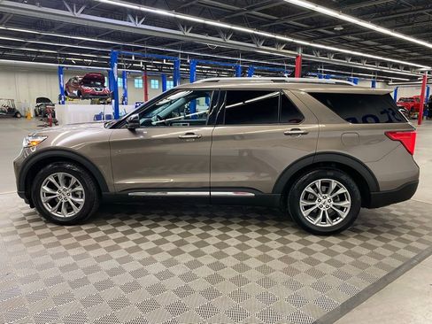 Used 2021 Ford Explorer Limited w/ Equipment Group 301A image 6
