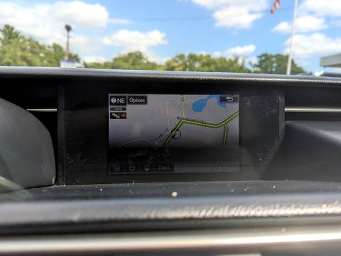 Used 2015 Lexus IS 250 4dr Sport Sdn AWD image 24