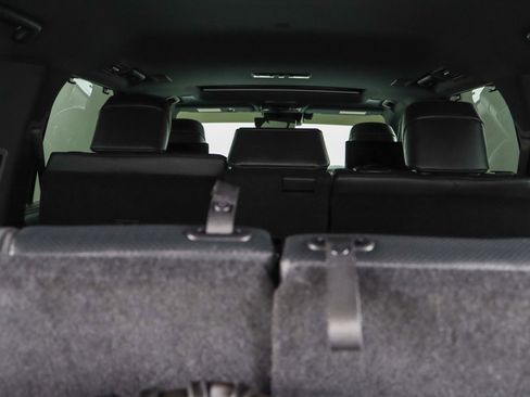 Used 2025 Lexus LX 600 4WD w/ Luxury Package image 34