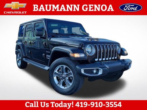 Used 2018 Jeep Wrangler Unlimited Sahara AWD/4WD image 1
