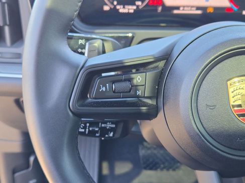 Certified 2025 Porsche Cayenne image 29