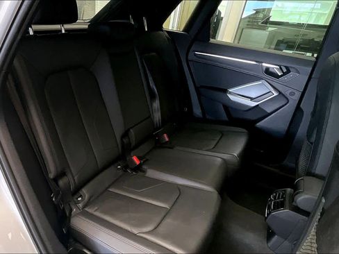 Used 2024 Audi Q3 2.0T Premium w/ Convenience Package image 20