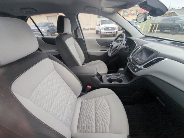 Used 2020 Chevrolet Equinox LS FWD image 4