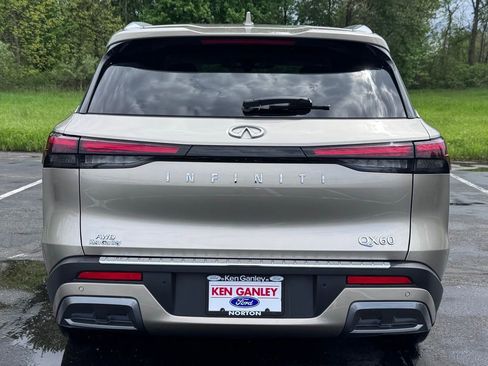 Used 2023 INFINITI QX60 Sensory w/ Cargo Package AWD/4WD image 10
