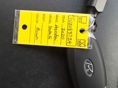 Used 2020 Hyundai Santa Fe SEL w/ Convenience Package image 18