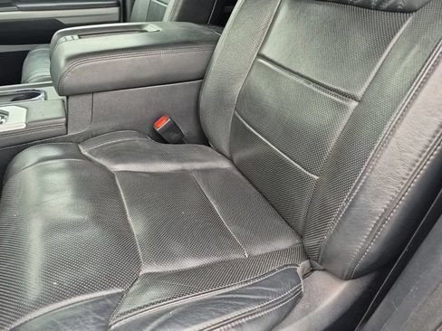 Used 2019 Toyota Tundra Platinum AWD/4WD image 11