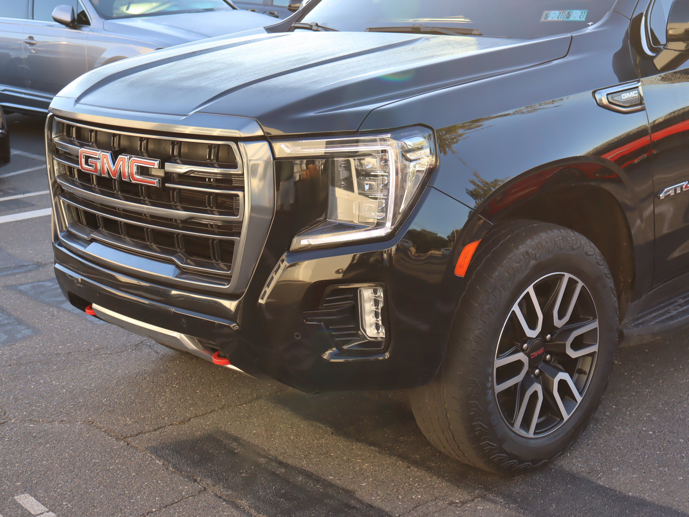 Used 2023 GMC Yukon XL AT4 AWD/4WD image 17
