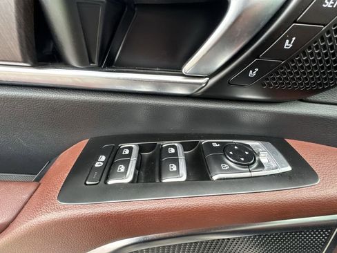 Used 2023 Kia Telluride SX FWD image 13