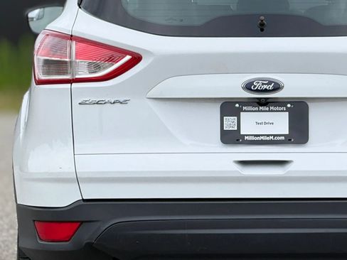 Used 2016 Ford Escape S FWD image 13