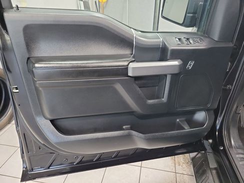 Used 2018 Ford F150 XLT w/ Equipment Group 302A Luxury image 38