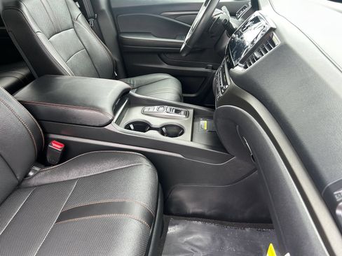 Certified 2024 Honda Passport TrailSport image 13