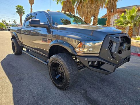 Used 2018 RAM 2500 Big Horn w/ Sport Appearance Group image 1