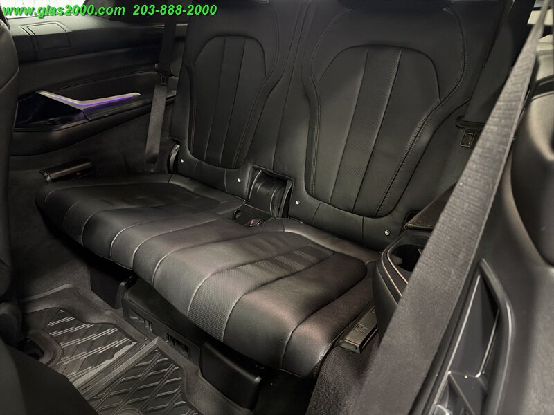 Used 2022 BMW X7 xDrive40i w/ M Sport Package AWD/4WD image 35